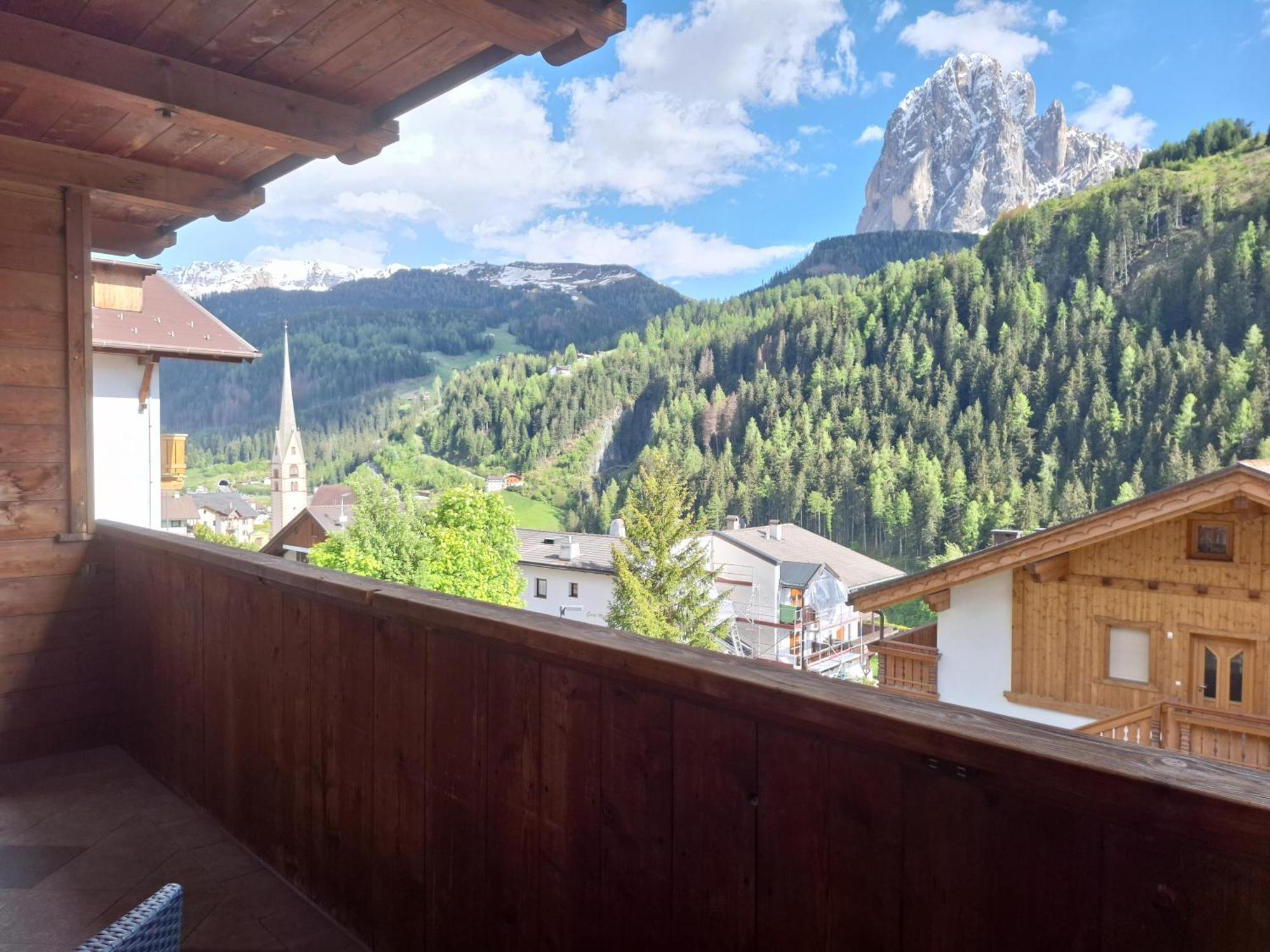 Apartments Insam Santa Cristina Val Gardena Ngoại thất bức ảnh